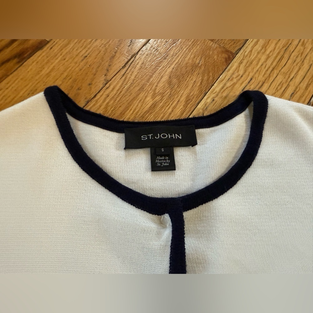 St John Blue/White Colorblock Short Sleeve Cardigan Sweater Women’s Size Small - Picture 11 of 16